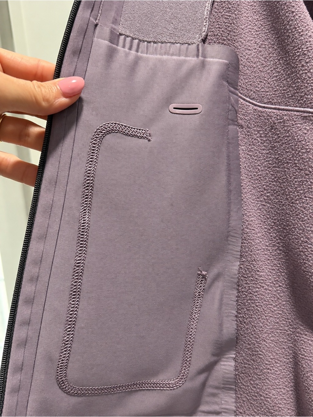 Lululemon Cross Chill RepelShell Jacket Size 0 Purple Mauve Running - Picture 8 of 12